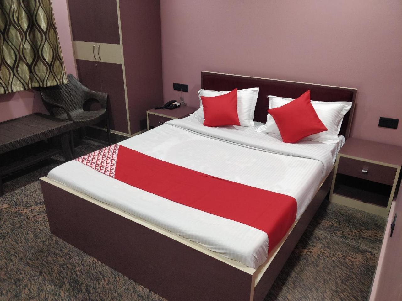 Oyo 16871 Anant Home Stay Шиллонг Екстер'єр фото