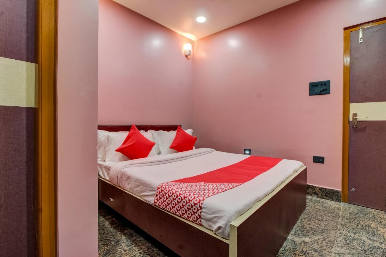 Oyo 16871 Anant Home Stay Шиллонг Екстер'єр фото