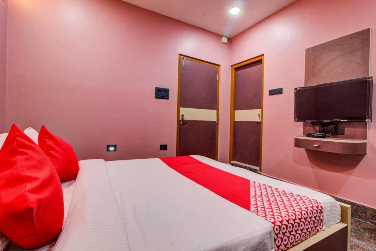 Oyo 16871 Anant Home Stay Шиллонг Екстер'єр фото