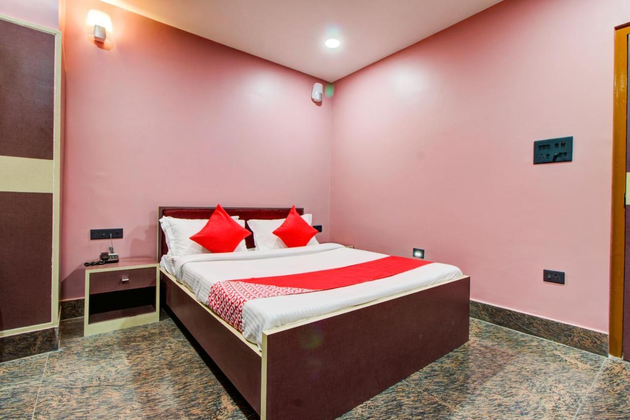 Oyo 16871 Anant Home Stay Шиллонг Екстер'єр фото