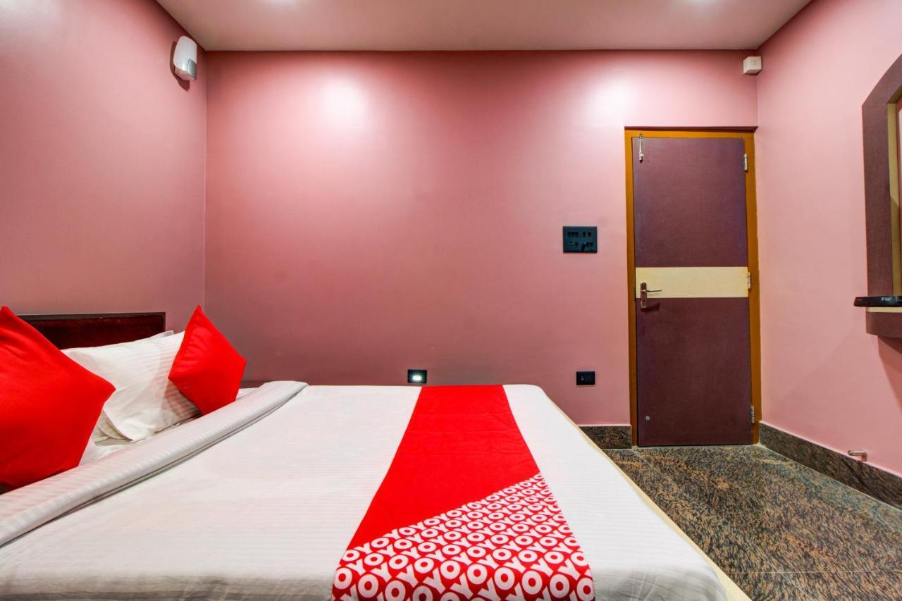 Oyo 16871 Anant Home Stay Шиллонг Екстер'єр фото